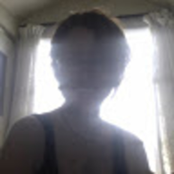 Meet your Posher, Madison - Picture 1 of 1